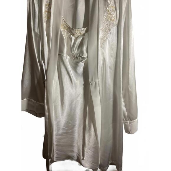 Linea Donatella Satin Robe and Nightie/ Embroidery/Sequins Wedding Bridal S/M - Picture 11 of 15